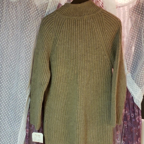Vintage Sweater. S-0001 - Picture 2 of 4